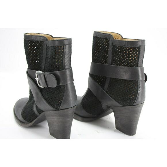 Aquatalia by Mravin K Fawn Black Mesh Suede Ankle Boots size 6 Heel Toe - Picture 7 of 11